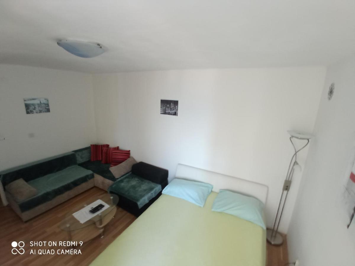 Studio Apartment Ema Split Eksteriør bilde