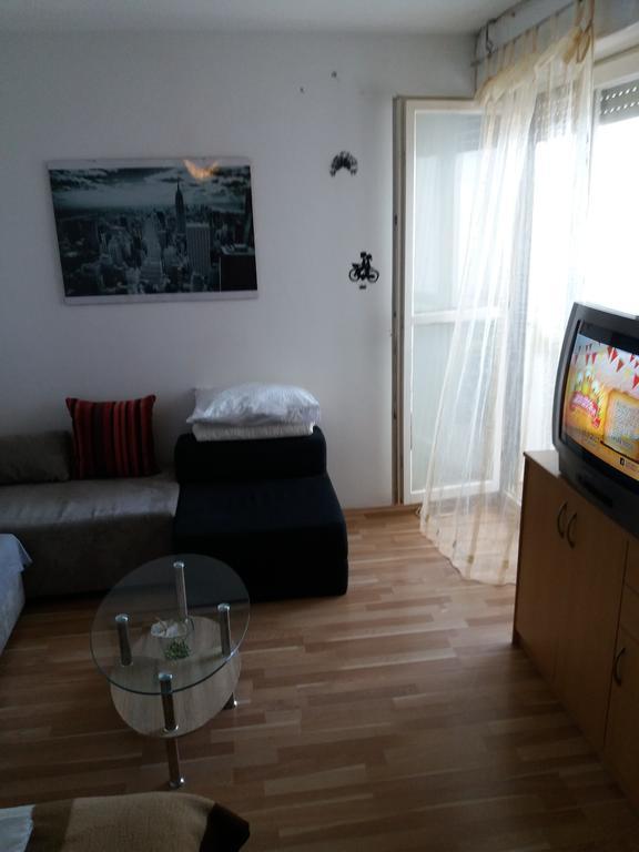 Studio Apartment Ema Split Eksteriør bilde